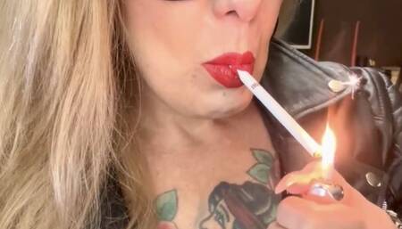 WINSTON 100s - The Leather Lady - Deep Inhales, Smoke rings, Cough, Nose exhales, Crush, Boots, Genuine leather jacket, Long hair, Long nails, Red lipstick