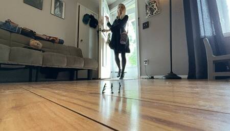 Giantess Lilith Presents: Thank You For Your Service