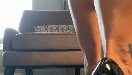 StoneyMerlot xmas heel tease