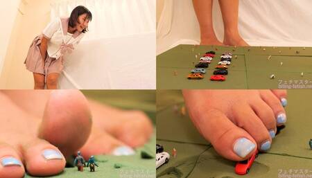 Momo - Planet of the Dwarfs - The Giantess Alien Teenage Girl's Footprints Part1 - 1080p