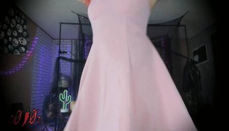 STRIP AND TWERK WITH OIL