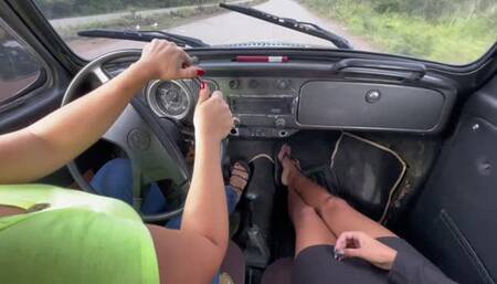 Barbara and her daughter Dalilah go Christmas shopping in the VW Beetle