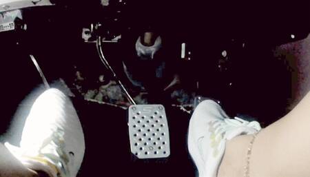 Cory Floors, Shifts & Smokes Camaro Tires In Nike Renew's (rear view)