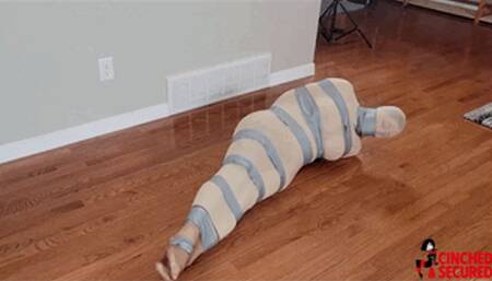 Minx Grrl - Encased Nude In Nylons (MP4 Format)