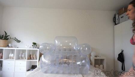 Saskia - Transparent throne