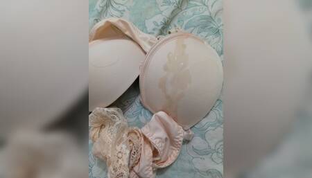 Masturbating in the Room with a Hijab Squirting Over a White Bra