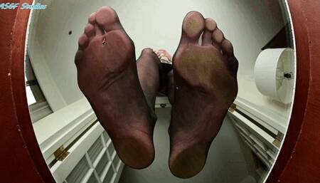 Strawberry doesnt have time to look for you!- MP4