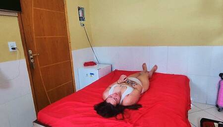 Face sitting new complete 2024 two, part 2, by Veronica Lins, Queen Black and Bianquinha, (cam by Manu) FULL HD