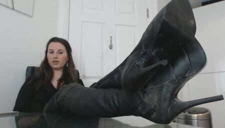 I'm A Self Centered Bitch (MOV)