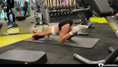 Blonde at the gym wanted to suck dick