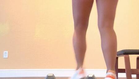 Hooters Carissa and her Stay Fit Workout!