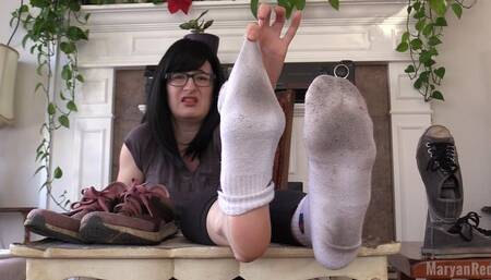 Sweaty Smelly Dirty Socks and Fungus Feet (with Champion ankle socks) - HD Version