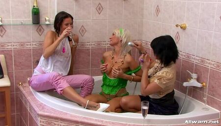 Champagne Bathtime