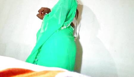 Indian Young Aunty Fucking in Saree - Fucking with Boyfriend