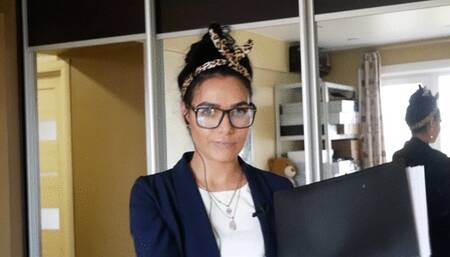 Hot realtor - shows all she can, high heels close-up