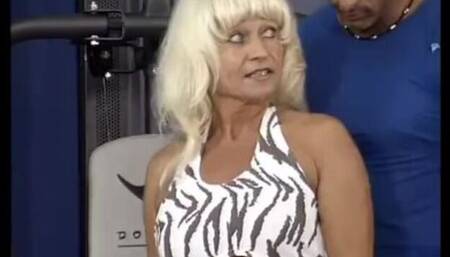 Appealing date's blonde porn