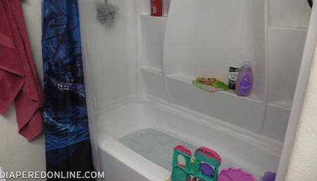 Samara: Playing in the Bath