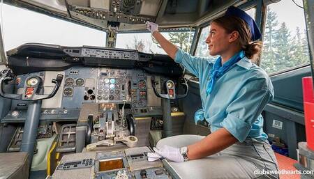 Watch superb Aurora Heat's dirt