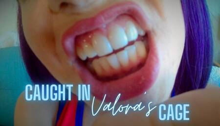 Tiny Man Gets Caught In Valora's Cage HD 720p MP4