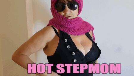 LA MADRASTRA CALIENTE