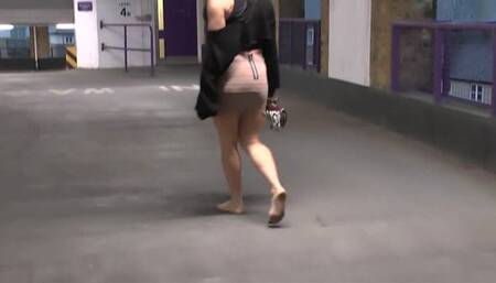 Ang in lovely skirt with black soles