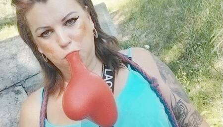 b2p red heart outsid