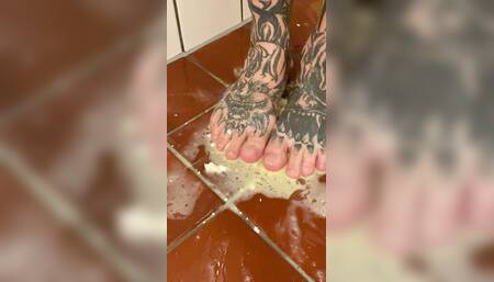 Feet Vs. Raw Egg