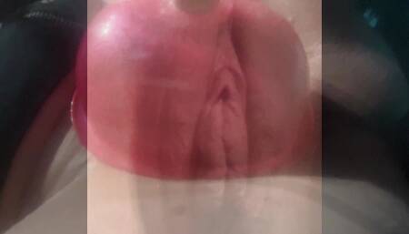 Making a Camel Toe with Pussy Pump