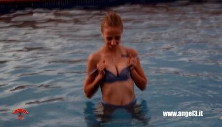 Hot Wife make cuckold