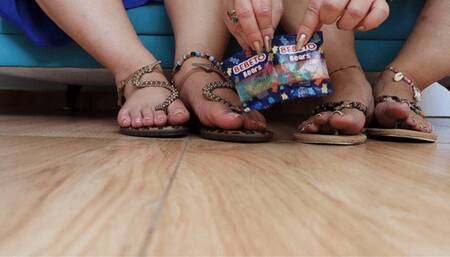 Juliette_RJ and Doce Amaran giants tasting a new product - small ones on bags - GIANTESS FETISH - MOUTH CLOSE UP - NATURAL NAILS - DOLCE AND JULIETTE - GIANTS QUEENS - TINY BEARS - BIG BOOBS - BIG BODY