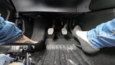 Laura Sanchez with her grey pump - PIP with Feet POV