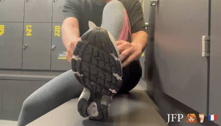 I REMOVE MY SOCKS AFTER MY GYM