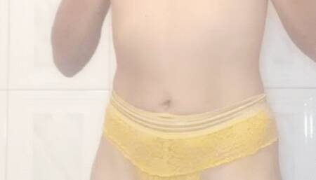 Masturba y se toca hasta el orgasmo