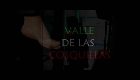 REAL TICKLING SESSION