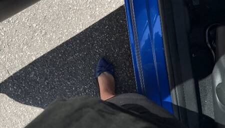 Juliette on a real Pedal Pumping and Revving clip - NO POLISH - NATURAL NAILS - PEDAL PUMPING - REVVING - FLATS - LONG TOENAILS - BAREFOOT