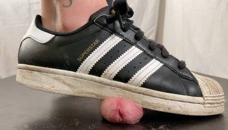 A Shoejob in well worn Adidas Superstars - CBT and Cockcrush with POV views - slave view only - 4k Quality