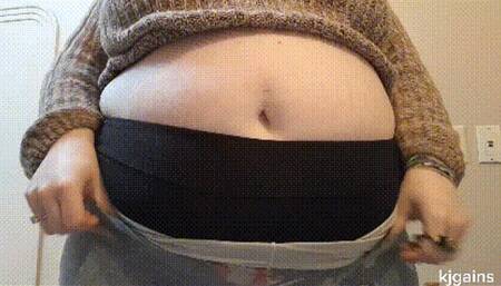 Intimate Sensual Belly Tease Rubs and Handfuls (MP4 HD)