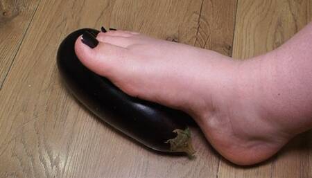 #2 BBW plays with eggplant with her feet