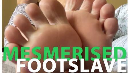 Mesmerised footslave!