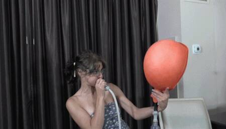 Josie Blows Up Her First Chinese Hot Water Bottle (MP4 - 720p)