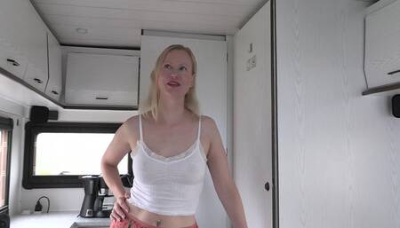 4K: POV Fick mit Nachbarn im Wohnmobil