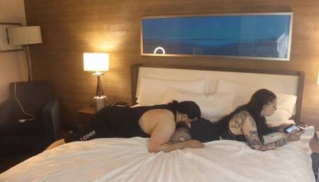 Ignore Ass Sandwich for Gamer Dommes