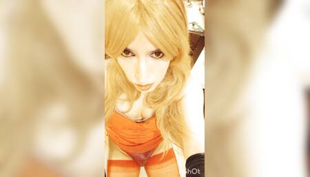 Tammycross Sissy crossdresser masturbating