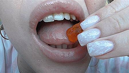 Sharp teeth & sweet bears! MP4