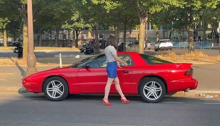 Driving: Paris Tour in Pontiac Firebird