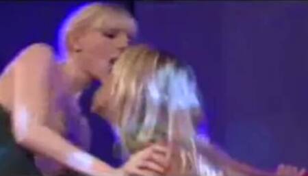 Dirty femme's babes action