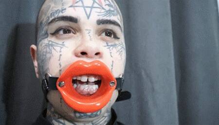 Lick your doll's bald head and pathetic face! (small file )