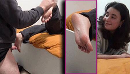 FOOT WORSHIP CUM ON SOLES | LUCILLE | SMELLY SOLES LICKING WORSHIP TOES SUCKING LICKING FOOT SMELLING JERK OFF + FACE REACTIONS