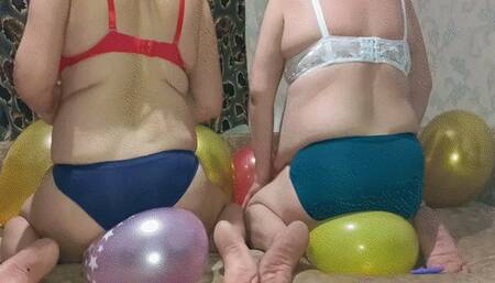 Two big asses against balloons MP4