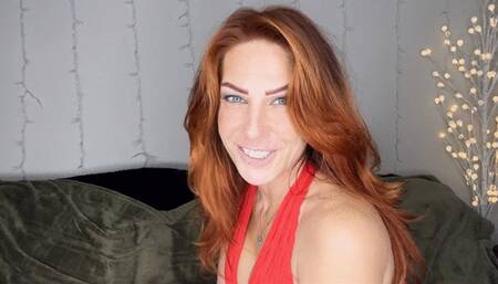 Watching Tv with me tongue and mouth fetish